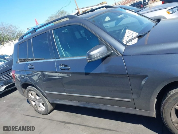 2015 Mercedes-Benz GLK-Class GLK 350 with VIN WDCGG5HB5FG441520, listed as a IAAI auction lot 41626647 with NaN miles. Bid and sale history available at carsss.com. Image 13.