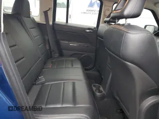2009 Jeep Patriot Limited z VIN 1J4FF48B99D238239, wystawiony jako Copart lot #43045435 z przebiegiem 186 908 mil mil oraz Szkoda całkowita • Salvage title. Historia ofert i sprzedaży dostępna na DreamBid. Obrazek 11.