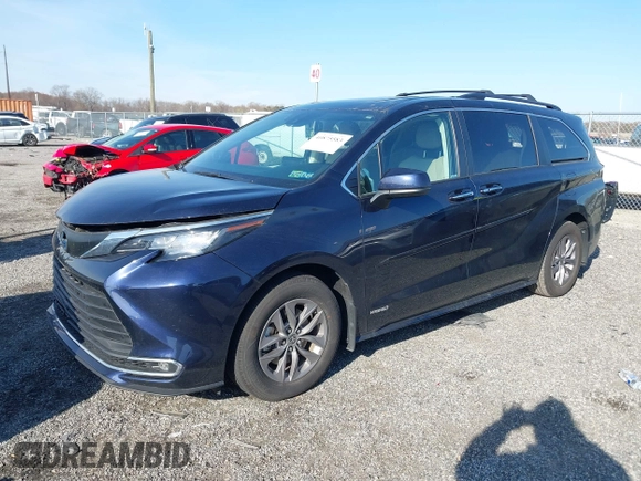 2021 Toyota Sienna XLE with VIN 5TDJRKEC6MS050638, listed as a IAAI auction lot 40875583 with 22,602 mi miles and . Bid and sale history available at DreamBid. Image 16.