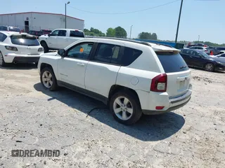 2016 Jeep Compass Sport с VIN 1C4NJCBA0GD569119, выставлен на аукционе IAAI как лот 42585329 с пробегом Не указан миль и . История ставок и продаж доступна на DreamBid. Изображение 3.