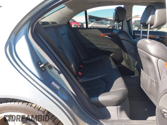 2006 Mercedes-Benz E 350 z VIN WDBUF56J26A864191, wystawiony jako IAAI lot #41713078 z przebiegiem 127 627 mil mil oraz . Historia ofert i sprzedaży dostępna na DreamBid. Obrazek 8.