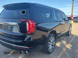 2021 GMC Yukon XL Denali with VIN 1GKS2JKL4MR273724, listed as a Copart auction lot 55700095 with 49,015 mi miles and Clean Title. Bid and sale history available at carsss.com. Image 4.