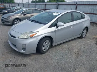 2010 Toyota Prius II with VIN JTDKN3DU6A0140225, listed as a IAAI auction lot 42148188 with 142,418 mi miles. Bid and sale history available at carsss.com. Image 2.