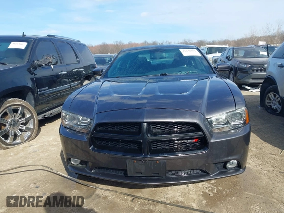 2014 Dodge Charger RT Plus with VIN 2C3CDXDT3EH242559, listed as a IAAI auction lot 41846783 with 118,297 mi miles. Bid and sale history available at carsss.com. Image 13.