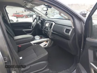 2017 Nissan Titan Platinum Reserve z VIN 1N6AA1E5XHN530256, wystawiony jako IAAI lot #42031654 z przebiegiem 97 200 mil mil oraz . Historia ofert i sprzedaży dostępna na DreamBid. Obrazek 5.