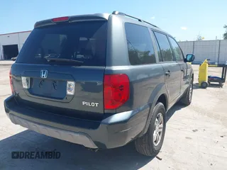 2003 Honda Pilot EX with VIN 2HKYF18463H622625, listed as a IAAI auction lot 41978601 with 152,512 mi miles. Bid and sale history available at carsss.com. Image 4.
