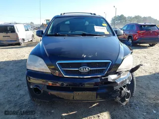 2006 Kia Sorento LX with VIN KNDJD733X65646021, listed as a IAAI auction lot 41622685 with 137,684 mi miles. Bid and sale history available at carsss.com. Image 12.