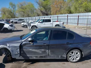 2007 BMW 3 Series 328i z VIN WBAVA33567PV64455, wystawiony jako IAAI lot #42029283 z przebiegiem 156 659 mil mil oraz . Historia ofert i sprzedaży dostępna na DreamBid. Obrazek 15.