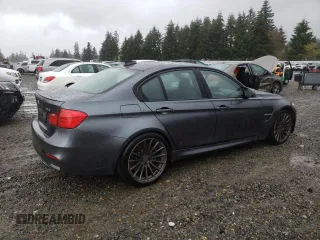 2015 BMW M3 z VIN WBS3C9C52FP803661, wystawiony jako Copart lot #52040625 z przebiegiem 134 562 mil mil oraz Szkoda całkowita • Salvage title. Historia ofert i sprzedaży dostępna na DreamBid. Obrazek 3.