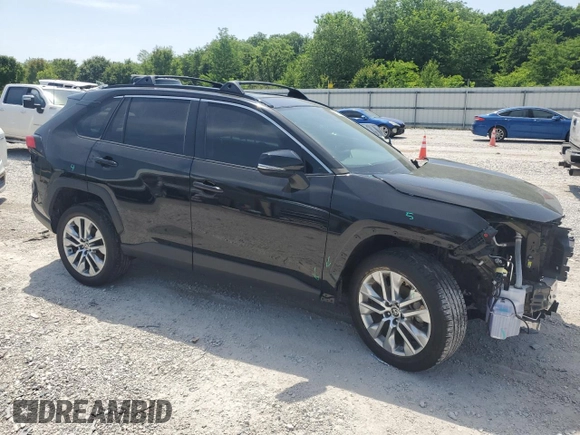 2022 Toyota RAV4 XLE Premium z VIN 2T3A1RFV7NW296422, wystawiony jako Copart lot #56755025 z przebiegiem 44 934 mil mil oraz Szkoda całkowita • Salvage title. Historia ofert i sprzedaży dostępna na DreamBid. Obrazek 4.
