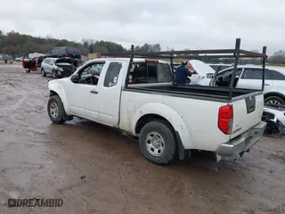 2007 Nissan Frontier XE with VIN 1N6BD06T97C418450, listed as a IAAI auction lot 41112236 with 275,727 mi miles. Bid and sale history available at carsss.com. Image 3.