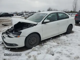 2014 Volkswagen Jetta z VIN 3VWWL7AJ8EM264246, wystawiony jako Copart lot #84331484 z przebiegiem 130 691 mil mil oraz Szkoda całkowita • Salvage title. Historia ofert i sprzedaży dostępna na DreamBid. Obrazek 1.