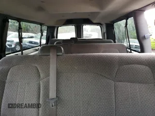 2020 Chevrolet Express Passenger LT z VIN 1GAZGPFG7L1152333, wystawiony jako Copart lot #74822484 z przebiegiem Nie podano mil oraz Czysty tytuł • Clean title. Historia ofert i sprzedaży dostępna na DreamBid. Obrazek 10.