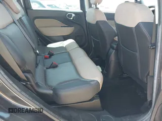 2014 FIAT 500L Lounge z VIN ZFBCFACH9EZ005710, wystawiony jako IAAI lot #42508508 z przebiegiem 96 652 mil mil oraz . Historia ofert i sprzedaży dostępna na DreamBid. Obrazek 8.