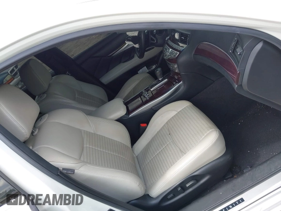 2018 Infiniti Q70 Luxe with VIN JN1BY1AR4JM220503, listed as a IAAI auction lot 42208973 with 70,720 mi miles and . Bid and sale history available at DreamBid. Image 5.