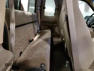 1999 Ford F-250 XL с VIN 1FTNX21L5XEB04342, выставлен на аукционе Copart как лот 45405305 с пробегом 121 655 миль миль и Списание • Salvage title. История ставок и продаж доступна на DreamBid. Изображение 10.