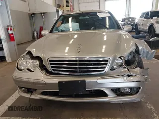 2006 Mercedes-Benz C 230 Sport with VIN WDBRF52HX6F732386, listed as a IAAI auction lot 42211116 with 132,116 mi miles and . Bid and sale history available at DreamBid. Image 12.