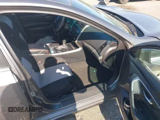 2015 Nissan Altima 2.5 S with VIN 1N4AL3AP8FC270356, listed as a IAAI auction lot 42135280 with 135,373 mi miles. Bid and sale history available at carsss.com. Image 5.