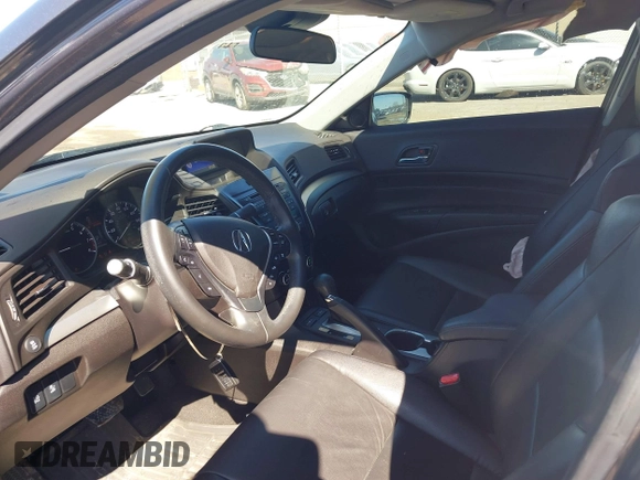 2018 Acura ILX z VIN 19UDE2F3XJA005686, wystawiony jako IAAI lot #41734118 z przebiegiem 39 977 mil mil oraz . Historia ofert i sprzedaży dostępna na DreamBid. Obrazek 5.