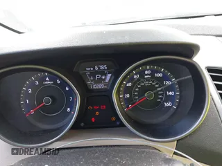 2016 Hyundai Elantra SE z VIN 5NPDH4AE6GH656681, wystawiony jako IAAI lot #41941750 z przebiegiem 110 289 mil mil oraz . Historia ofert i sprzedaży dostępna na DreamBid. Obrazek 7.
