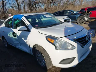 2016 Nissan Versa S Plus with VIN 3N1CN7AP6GL814382, listed as a IAAI auction lot 41256342 with 71,110 mi miles. Bid and sale history available at carsss.com. Image 1.
