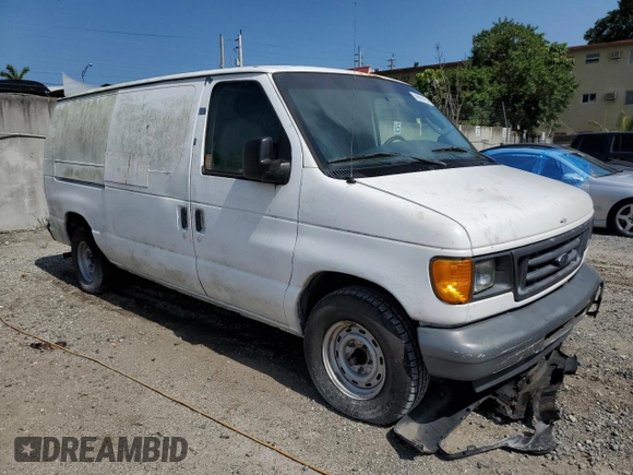 2003 Ford Econoline Cargo with VIN 1FTRE14213HB55527, listed as a Copart auction lot 86526164 with 187,256 mi miles and Non Repairable. Bid and sale history available at carsss.com. Image 4.