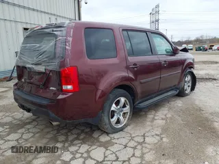 2012 Honda Pilot EX-L with VIN 5FNYF4H65CB045796, listed as a IAAI auction lot 39867772 with 104,061 mi miles. Bid and sale history available at carsss.com. Image 4.