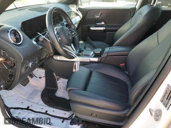 2023 Mercedes-Benz GLB 250 с VIN W1N4M4HB7PW267039, выставлен на аукционе Copart как лот 48365595 с пробегом Не указан миль и Списание • Salvage title. История ставок и продаж доступна на DreamBid. Изображение 7.