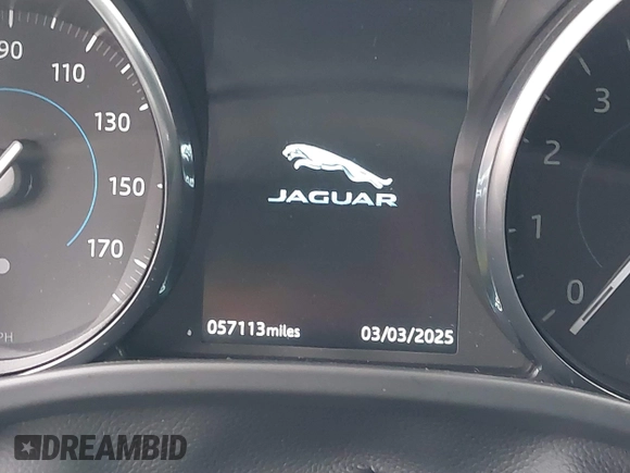 2020 Jaguar F-Pace 25t Premium z VIN SADCJ2FX2LA620720, wystawiony jako IAAI lot #41704850 z przebiegiem 57 113 mil mil oraz . Historia ofert i sprzedaży dostępna na DreamBid. Obrazek 16.