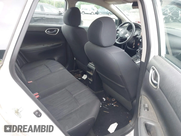 2017 Nissan Sentra S z VIN 3N1AB7AP7HY409457, wystawiony jako IAAI lot #42388313 z przebiegiem 126 553 mil mil oraz . Historia ofert i sprzedaży dostępna na DreamBid. Obrazek 8.