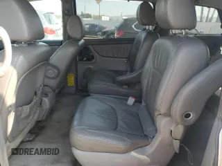 2010 Toyota Sienna XLE with VIN 5TDDK4CC8AS032007, listed as a Copart auction lot 65611495 with 299,904 mi miles and Salvage title. Bid and sale history available at DreamBid. Image 11.