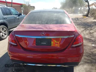 2019 Mercedes-Benz E 300 with VIN WDDZF4JB6KA555101, listed as a IAAI auction lot 41644889 with 78,812 mi miles and . Bid and sale history available at DreamBid. Image 16.