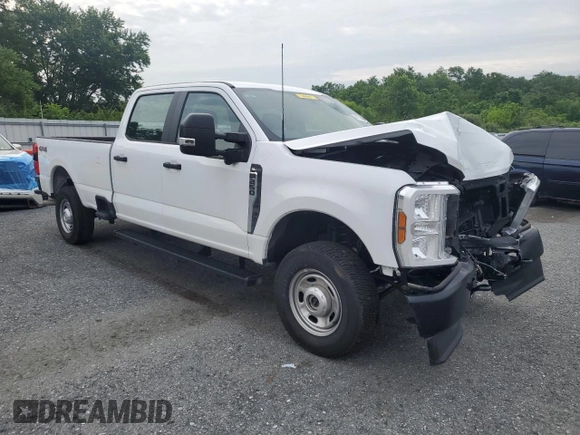 2024 Ford F-250 XL z VIN 1FT7W2BA9REC55812, wystawiony jako Copart lot #64114595 z przebiegiem 12 778 mil mil oraz Czysty tytuł • Clean title. Historia ofert i sprzedaży dostępna na DreamBid. Obrazek 4.