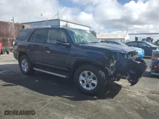 2017 Toyota 4Runner SR5 with VIN JTEZU5JR6H5159685, listed as a Copart auction lot 45507325 with 42,202 mi miles and Salvage Title. Bid and sale history available at carsss.com. Image 4.