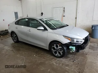 2021 Kia Forte LXS z VIN 3KPF24AD3ME399979, wystawiony jako Copart lot #58236575 z przebiegiem 83 087 mil mil oraz Czysty tytuł • Clean title. Historia ofert i sprzedaży dostępna na DreamBid. Obrazek 4.