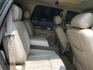 2004 Lincoln Navigator Luxury with VIN 5LMFU28R74LJ09128, listed as a Copart auction lot 59023625 with 181,658 mi miles and Salvage title. Bid and sale history available at DreamBid. Image 11.