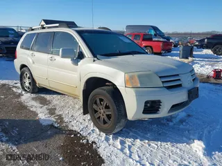 2004 Mitsubishi Endeavor Limited with VIN 4A4MN41S84E007953, listed as a IAAI auction lot 41281866 with 164,229 mi miles. Bid and sale history available at carsss.com. Image 1.
