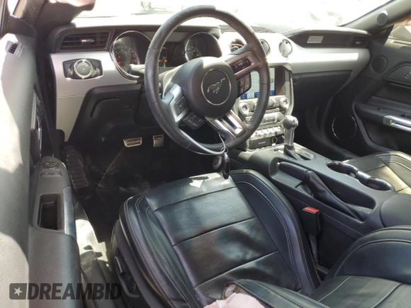 2015 Ford Mustang GT z VIN 1FA6P8CF2F5368508, wystawiony jako Copart lot #56778705 z przebiegiem 129 007 mil mil oraz Szkoda całkowita • Salvage title. Historia ofert i sprzedaży dostępna na DreamBid. Obrazek 8.