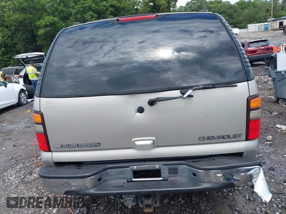 2005 Chevrolet Suburban LT with VIN 3GNEC16Z95G223768, listed as a IAAI auction lot 42389953 with Not provided miles and . Bid and sale history available at DreamBid. Image 15.