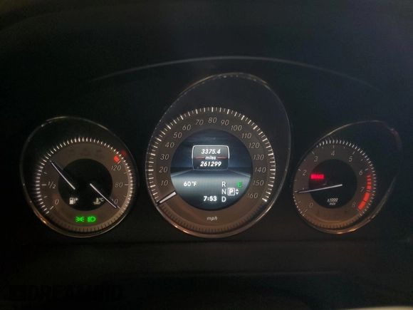 2015 Mercedes-Benz GLK with VIN WDCGG5HB1FG415402, listed as a Copart auction lot 52597865 with 261,299 mi miles and Salvage Title. Bid and sale history available at carsss.com. Image 9.