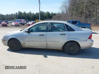 2007 Ford Focus S with VIN 1FAFP34N17W262927, listed as a IAAI auction lot 41920787 with 172,003 mi miles and . Bid and sale history available at carsss.com. Image 12.