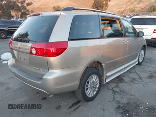 2008 Toyota Sienna XLE with VIN 5TDZK22CX8S186191, listed as a IAAI auction lot 41232329 with 109,103 mi miles. Bid and sale history available at carsss.com. Image 4.
