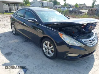 2011 Hyundai Sonata Limited z VIN 5NPEC4AC2BH226656, wystawiony jako IAAI lot #42423812 z przebiegiem 173 635 mil mil oraz . Historia ofert i sprzedaży dostępna na DreamBid. Obrazek 1.