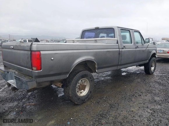1993 Ford 1 Ton Trucks with VIN 2FTJW36M8PCA82125, listed as a IAAI auction lot 41248842 with NaN miles. Bid and sale history available at carsss.com. Image 4.