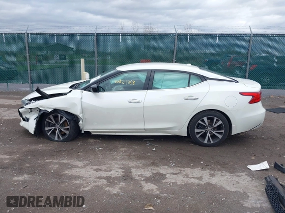 2017 Nissan Maxima SV with VIN 1N4AA6AP5HC447844, listed as a IAAI auction lot 40824768 with 90,488 mi miles. Bid and sale history available at carsss.com. Image 14.