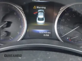 2017 Infiniti Q50 Premium z VIN JN1EV7AP0HM730316, wystawiony jako IAAI lot #42345667 z przebiegiem 123 743 mil mil oraz . Historia ofert i sprzedaży dostępna na DreamBid. Obrazek 15.