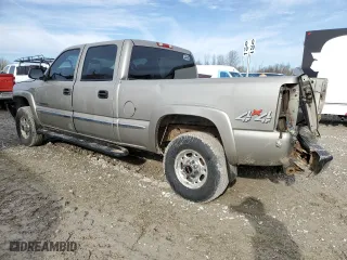 2002 GMC Sierra 2500HD SLE with VIN 1GTHK23UX2F248148, listed as a Copart auction lot 49129785 with 181,219 mi miles and Salvage Title. Bid and sale history available at carsss.com. Image 2.