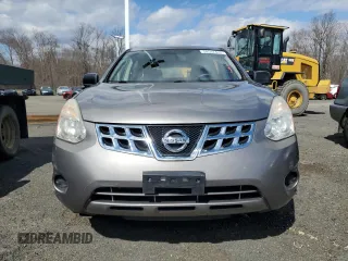 2011 Nissan Rogue S z VIN JN8AS5MV1BW264446, wystawiony jako Copart lot #50542425 z przebiegiem 93 396 mil mil oraz Tytuł czysty. Historia ofert i sprzedaży dostępna na DreamBid. Obrazek 5.