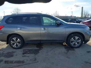 2017 Nissan Pathfinder SL with VIN 5N1DR2MM5HC909163, listed as a IAAI auction lot 41295750 with 72,617 mi miles. Bid and sale history available at carsss.com. Image 13.