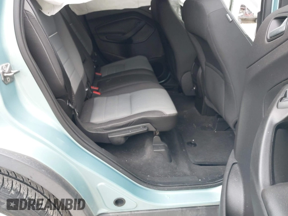 2013 Ford Escape SE with VIN 1FMCU0GX0DUC30622, listed as a IAAI auction lot 42281904 with 74,165 mi miles and . Bid and sale history available at DreamBid. Image 8.